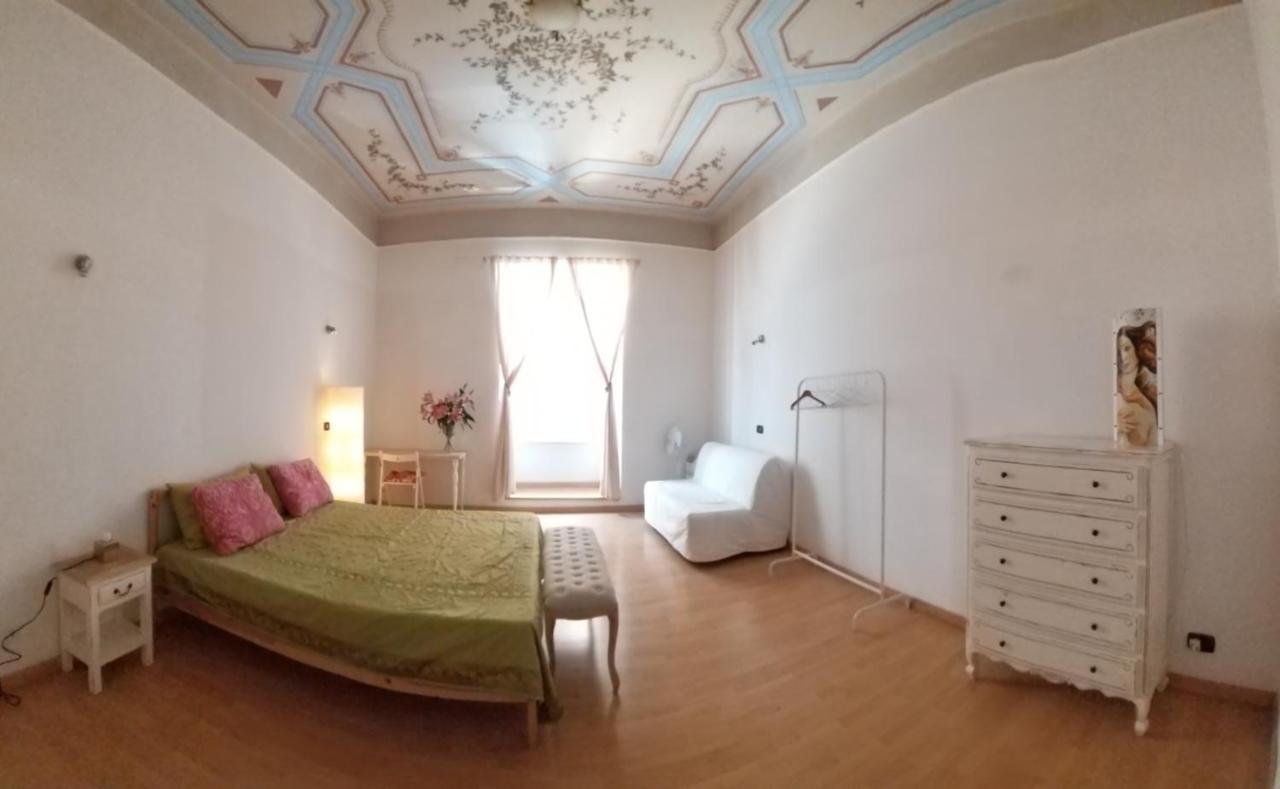 19th Century Fresco Flat Close To The Colosseum Appartement *